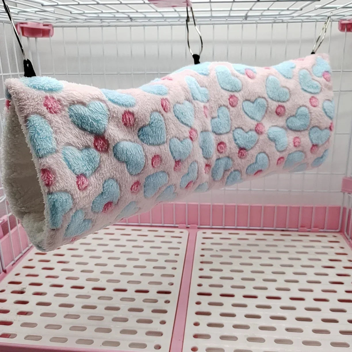 Warm ultra-soft plush tunnel nest