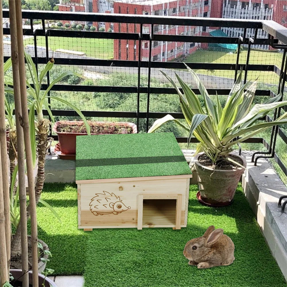 Wooden Small Animal Hideout