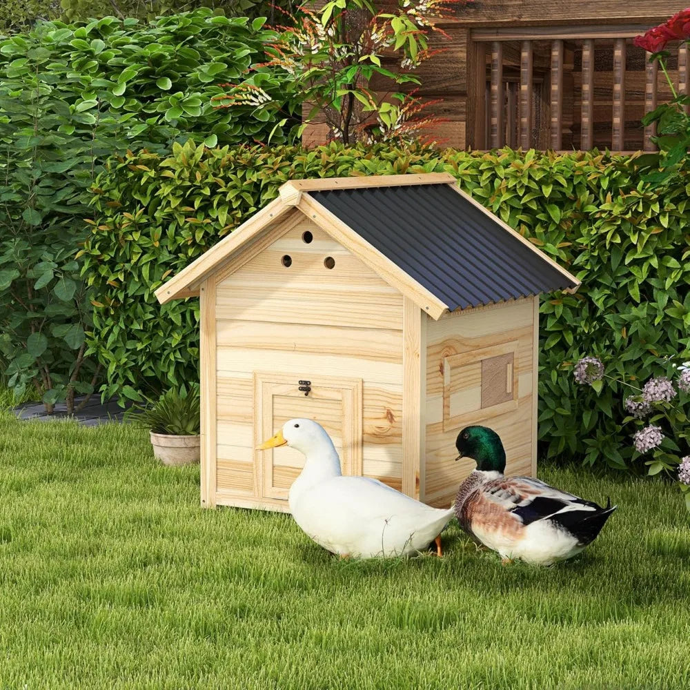 Outdoor Small Animal House with Openable Roof